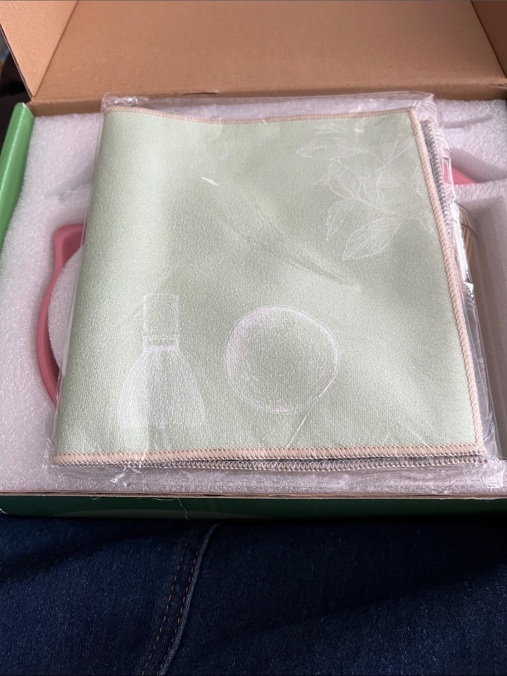Matcha Tea Set - Pink Ceramic Bowl & Accessories - Picture 3 of 4